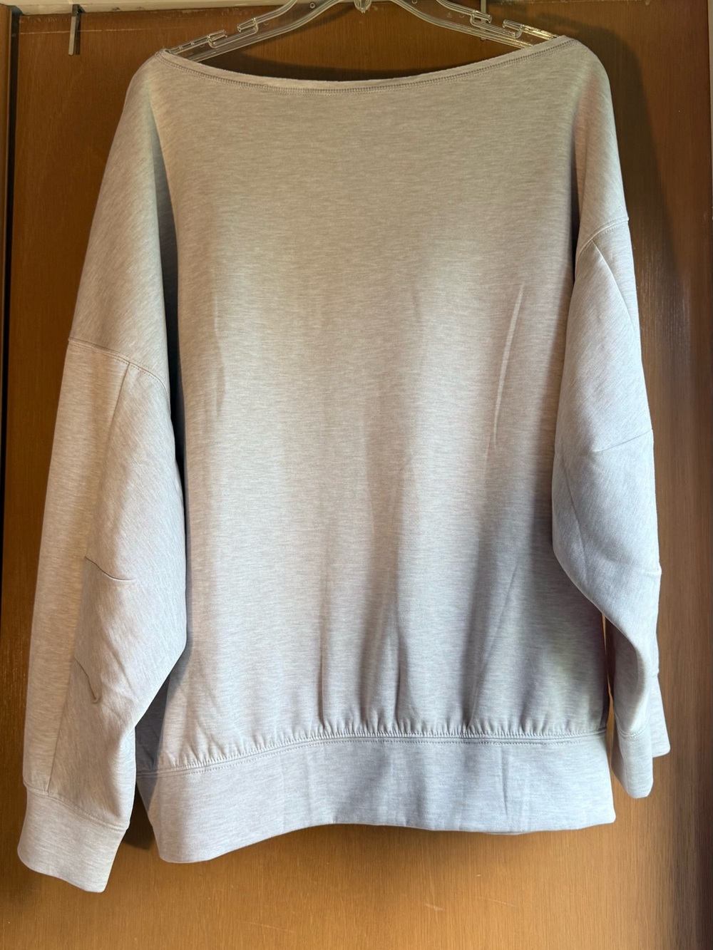 Express NWT Gray Oversized Boat Neck Top XL - Picture 2 of 3